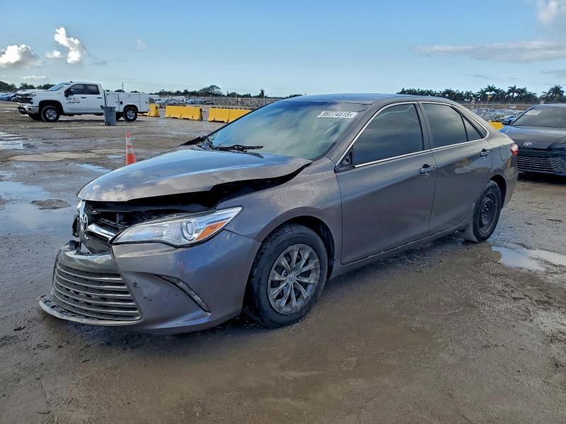 Фото 1 - TOYOTA CAMRY
