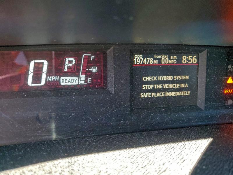 Фото 9 - TOYOTA PRIUS