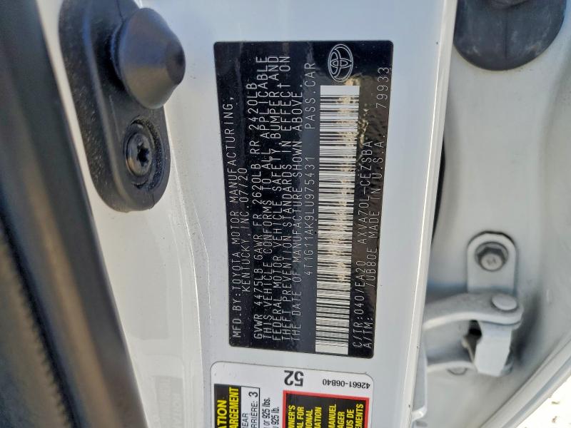 Фото 13 - TOYOTA CAMRY