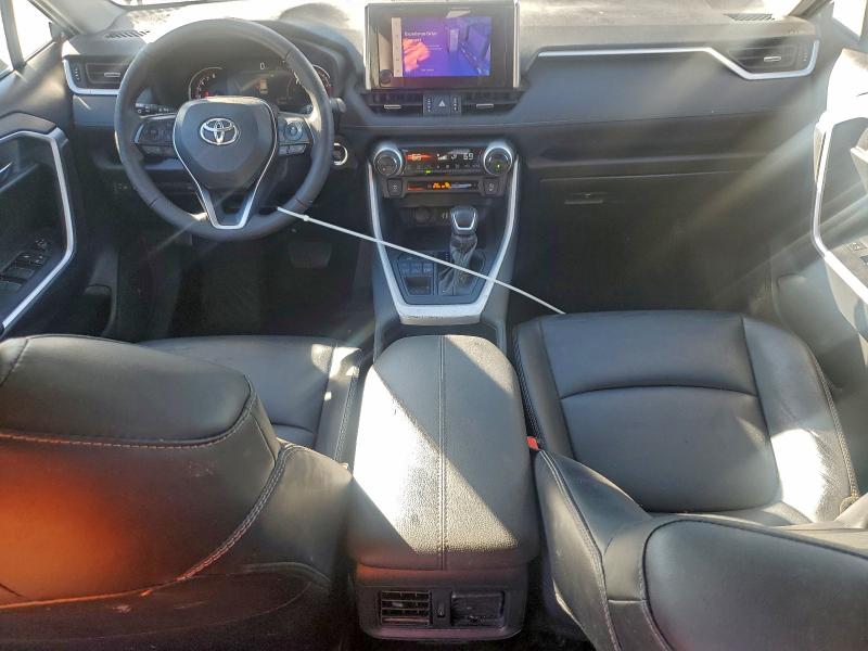 Фото 8 - TOYOTA RAV4