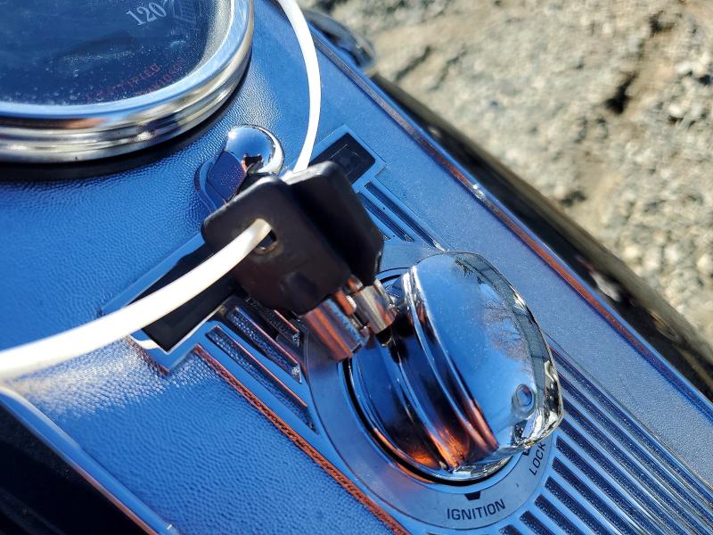 HARLEY-DAVIDSON FL 2000