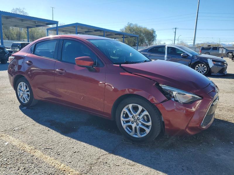 Фото 4 - TOYOTA YARIS