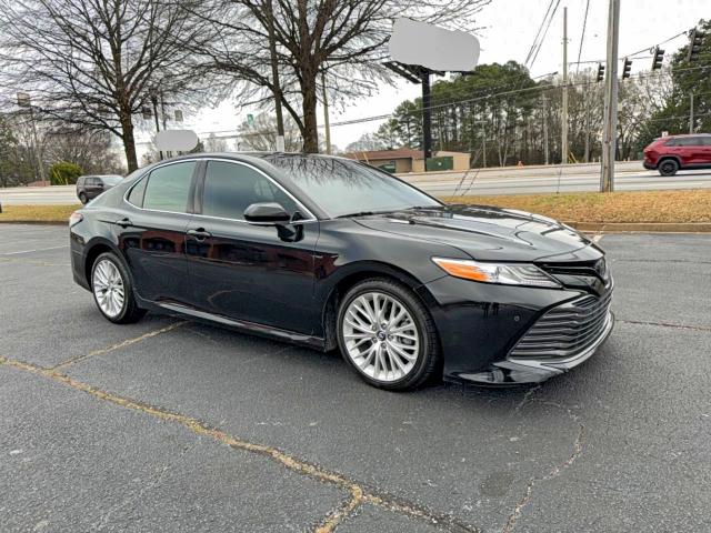 Фото 1 - TOYOTA CAMRY