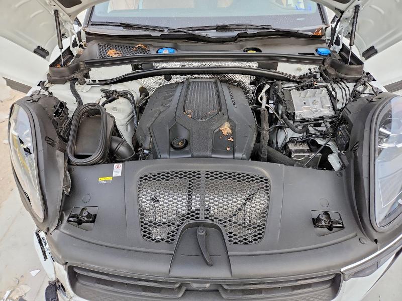 Фото 11 - PORSCHE MACAN