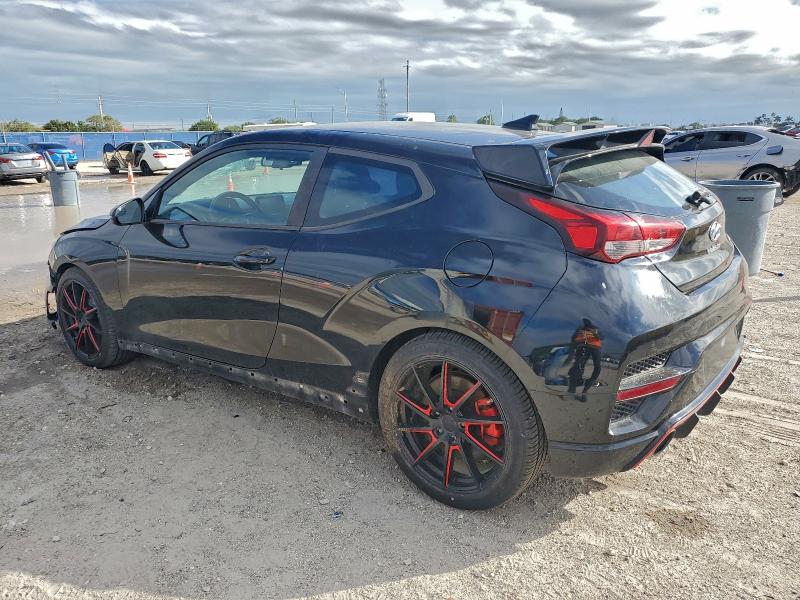 Фото 2 - HYUNDAI VELOSTER