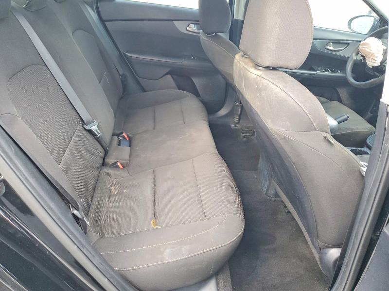 Фото 10 - KIA FORTE