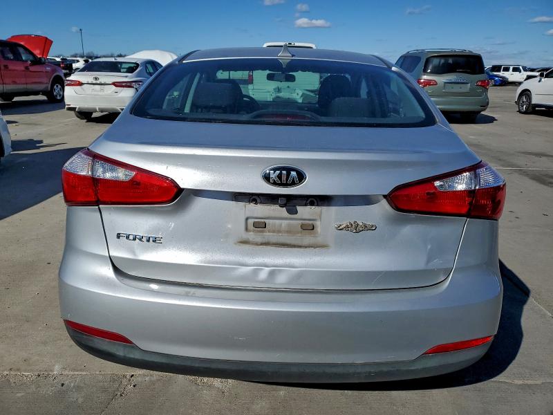 Фото 6 - KIA FORTE