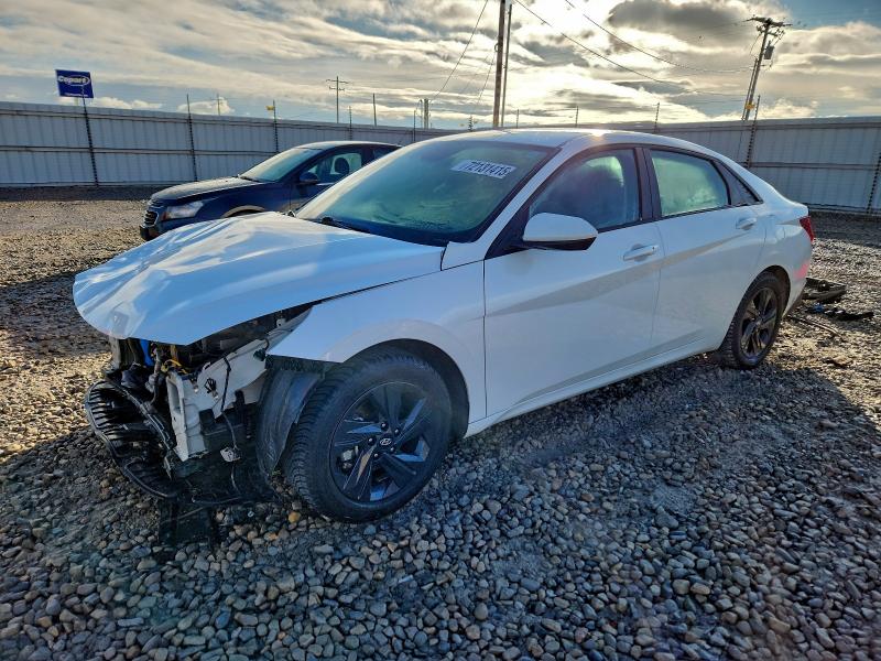 Фото 1 - HYUNDAI ELANTRA