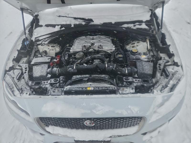 Фото 12 - JAGUAR F-PACE