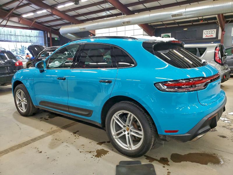 Фото 2 - PORSCHE MACAN