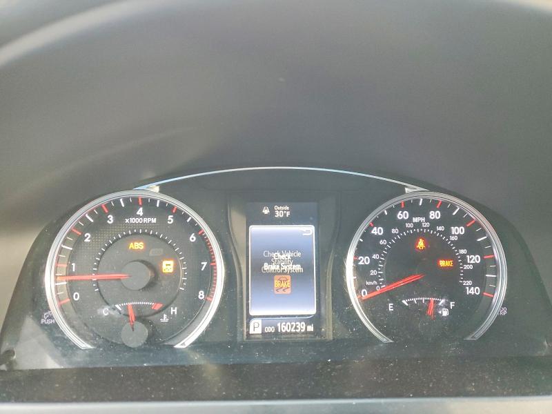 Фото 9 - TOYOTA CAMRY