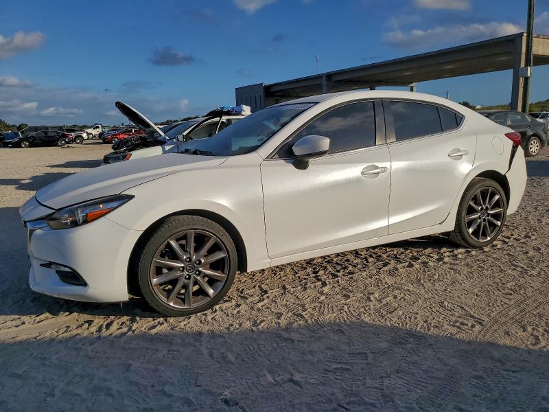 Фото 1 - MAZDA 3