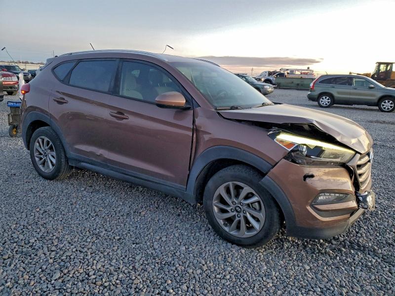 Фото 4 - HYUNDAI TUCSON