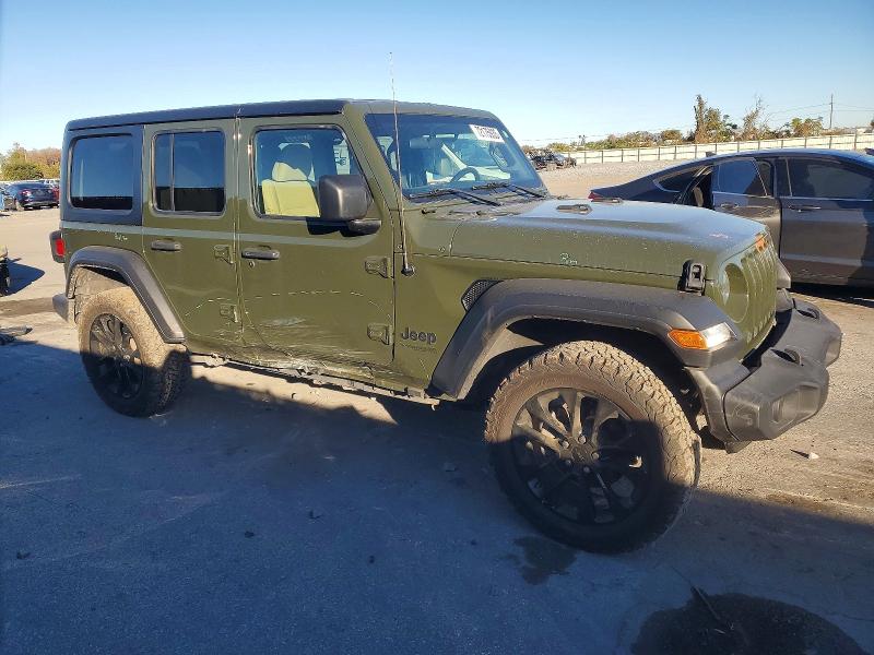 Фото 4 - JEEP WRANGLER