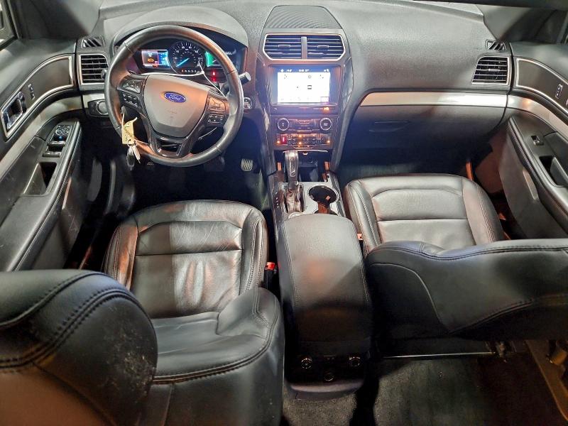 Фото 8 - FORD EXPLORER