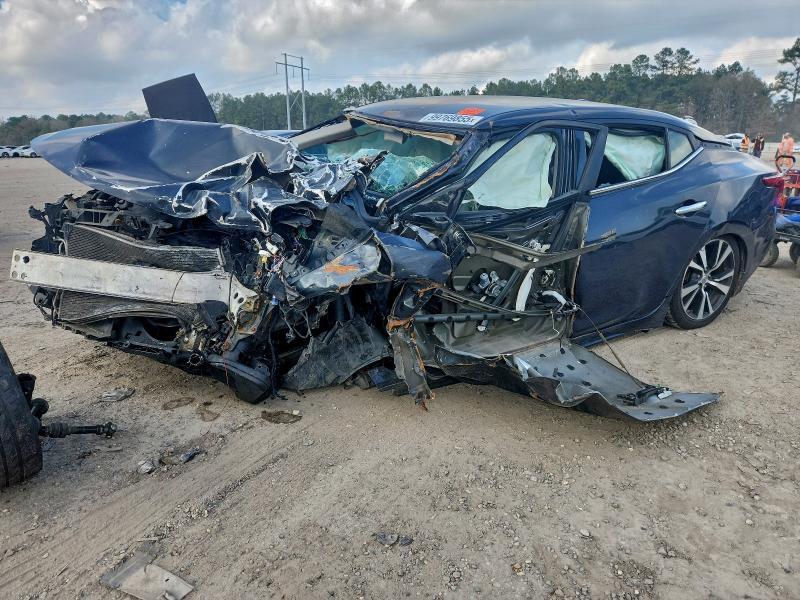 Фото 1 - NISSAN MAXIMA