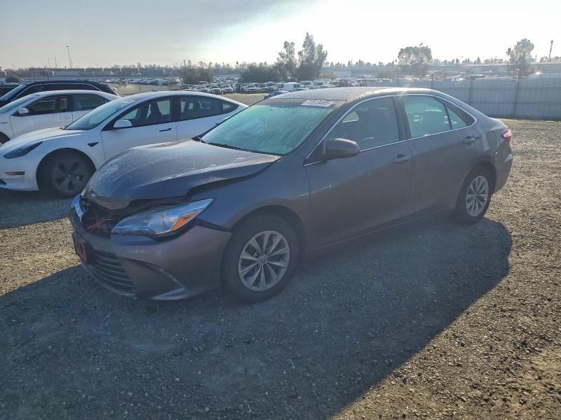 Фото 1 - TOYOTA CAMRY