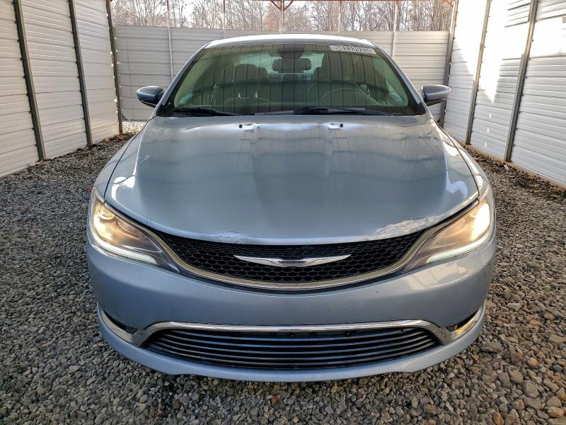 Фото 5 - CHRYSLER 200