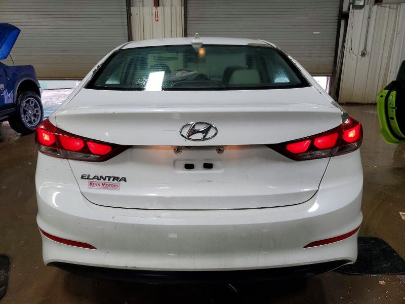 Фото 6 - HYUNDAI ELANTRA