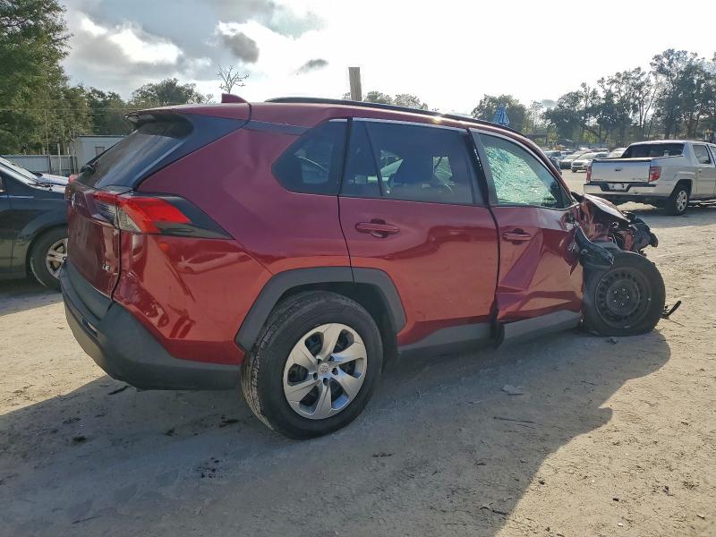 Фото 3 - TOYOTA RAV4