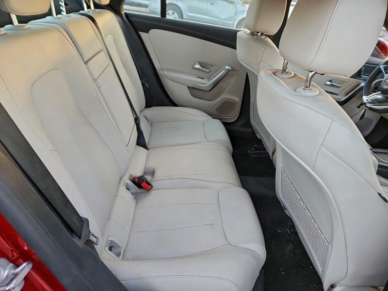 Фото 10 - MERCEDES-BENZ CLA-CLASS