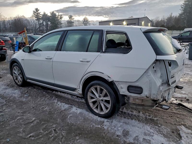 Фото 2 - VOLKSWAGEN GOLF