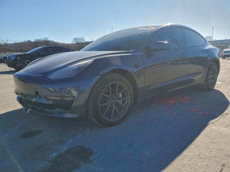 Фото 1 - TESLA MODEL 3