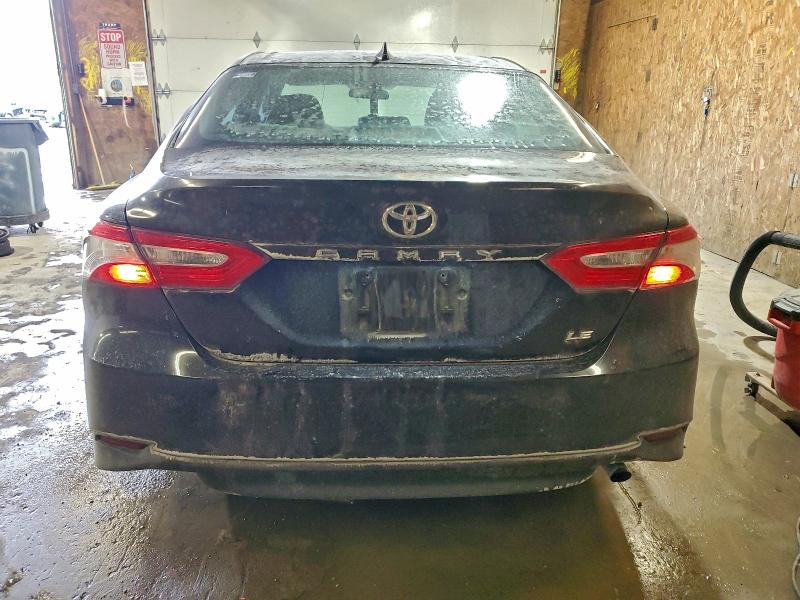 Фото 6 - TOYOTA CAMRY