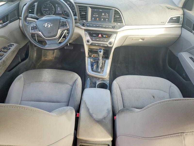 Фото 8 - HYUNDAI ELANTRA