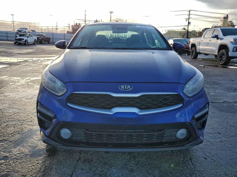 Фото 5 - KIA FORTE