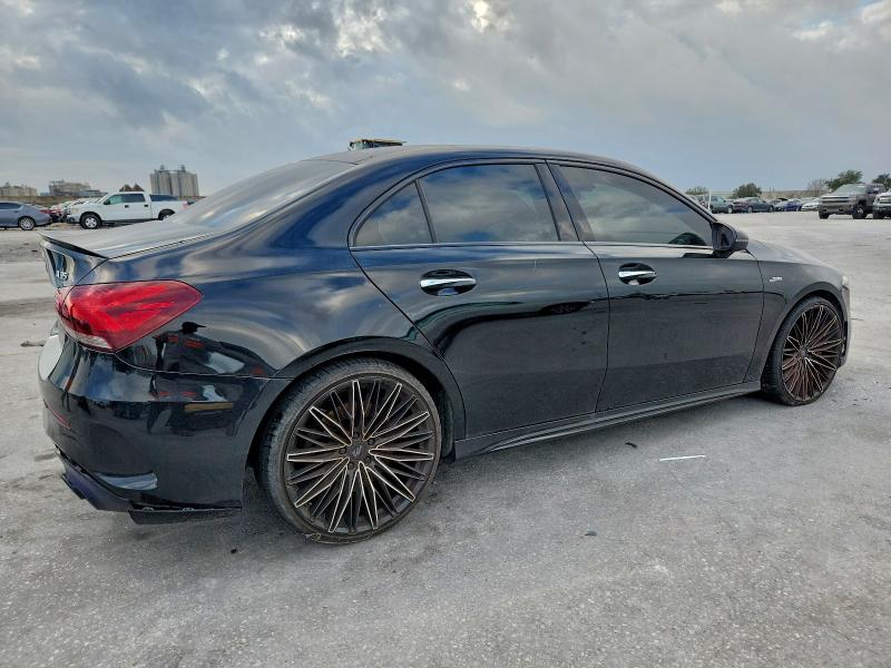 Фото 3 - MERCEDES-BENZ A-CLASS