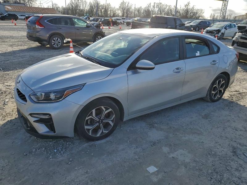 Фото 1 - KIA FORTE