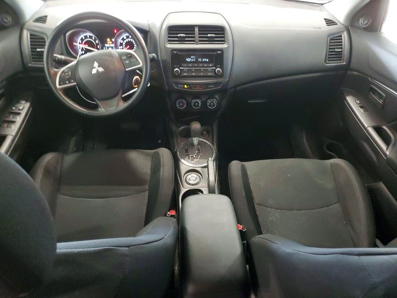 Фото 8 - MITSUBISHI OUTLANDER