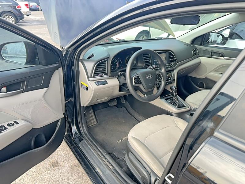 Фото 9 - HYUNDAI ELANTRA