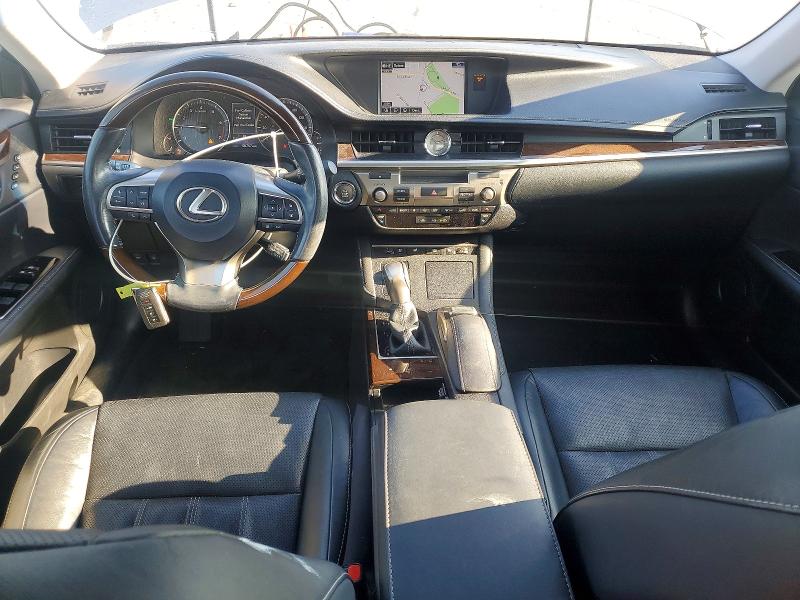 Фото 8 - LEXUS ES350