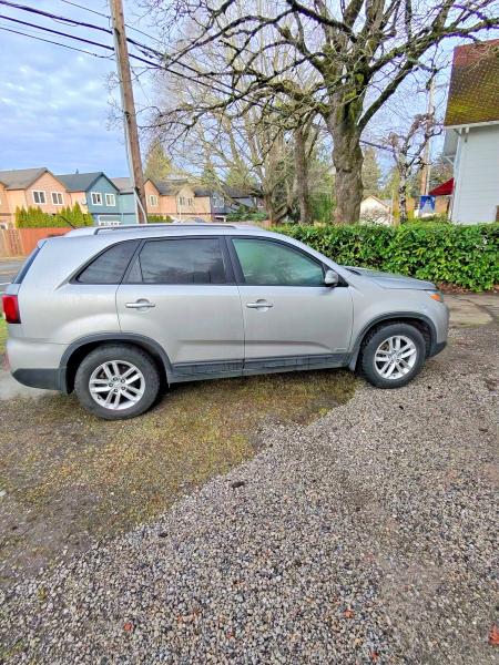 Фото 6 - KIA SORENTO