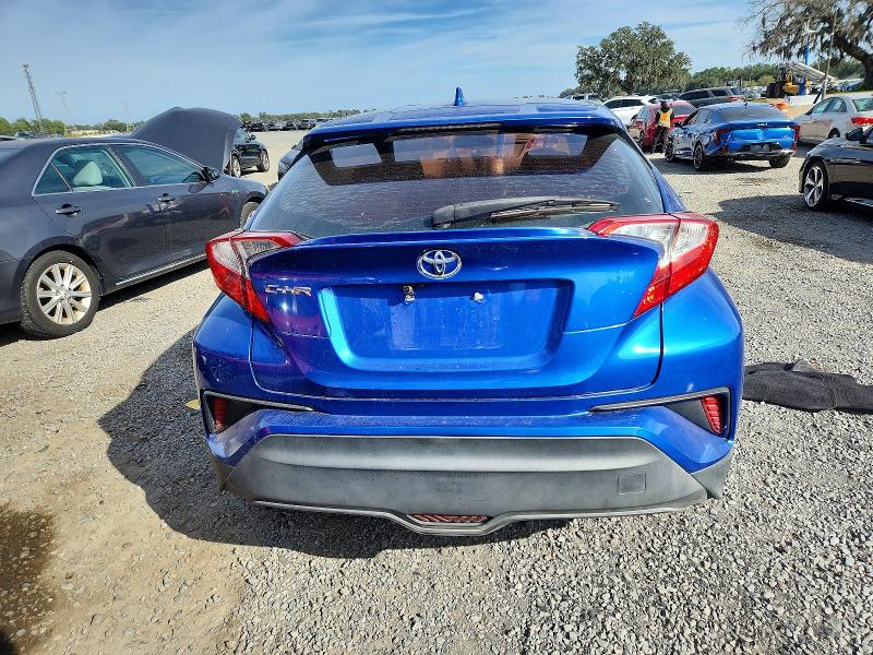 Фото 6 - TOYOTA C-HR