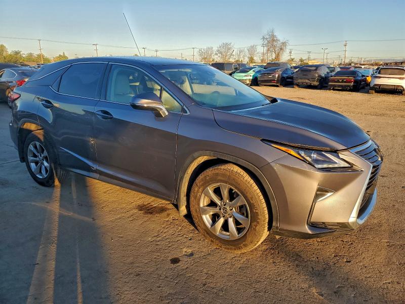 Фото 4 - LEXUS RX350