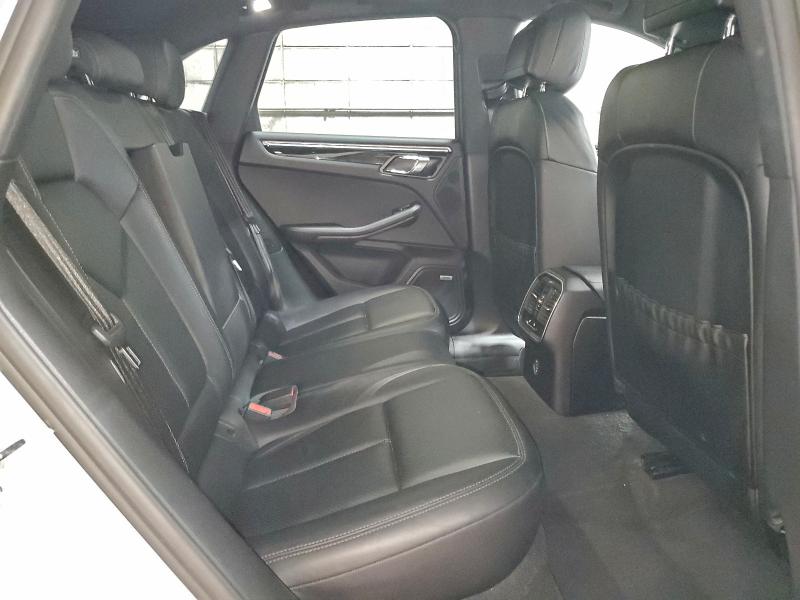 Фото 11 - PORSCHE MACAN