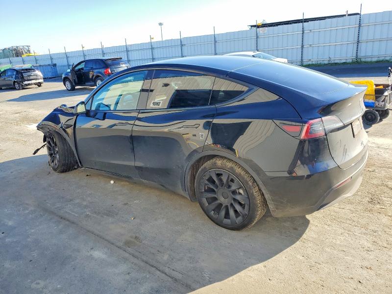 Фото 2 - TESLA MODEL Y