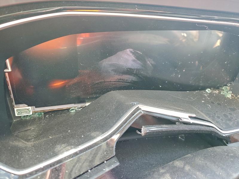 Фото 9 - VOLKSWAGEN JETTA