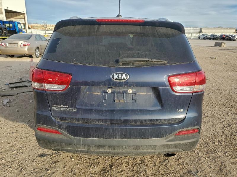 Фото 6 - KIA SORENTO