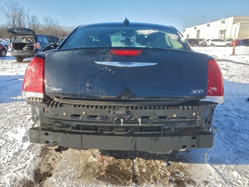 Фото 6 - CHRYSLER 300