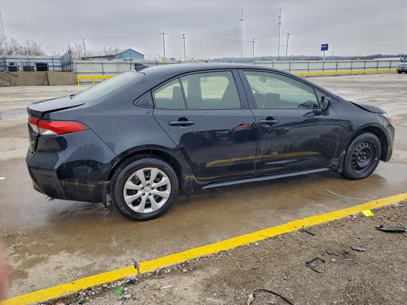 Фото 3 - TOYOTA COROLLA