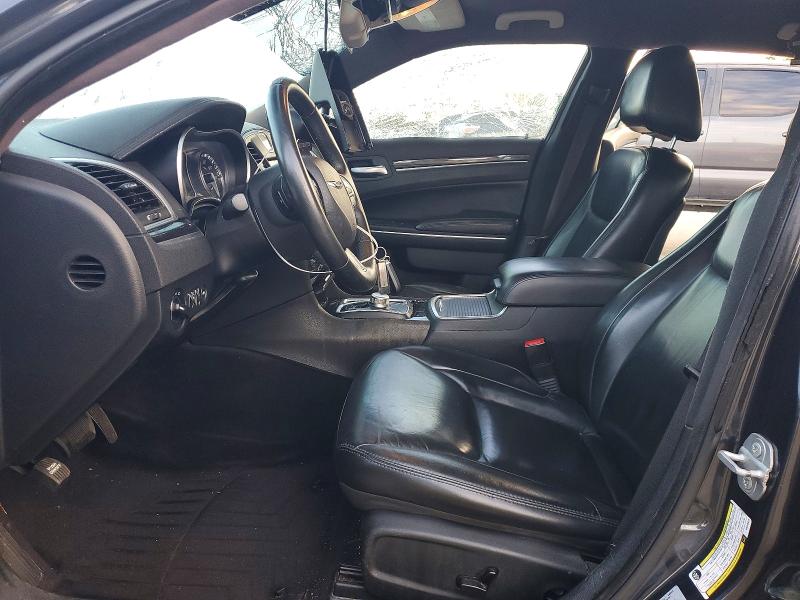 Фото 7 - CHRYSLER 300