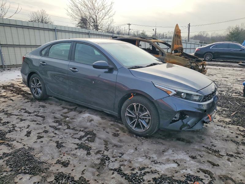 Фото 4 - KIA FORTE