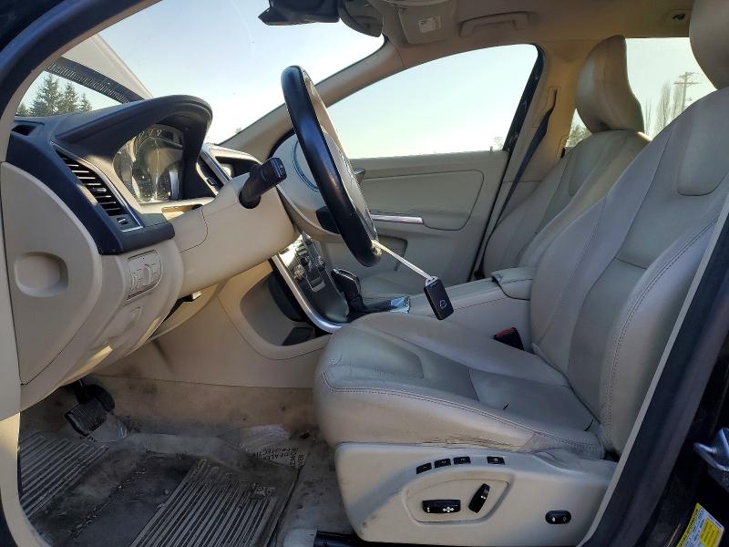 Фото 7 - VOLVO XC60