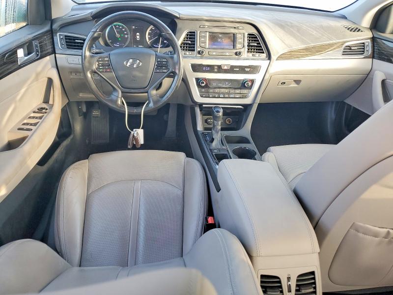 Фото 8 - HYUNDAI SONATA