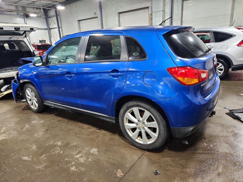 Фото 2 - MITSUBISHI OUTLANDER