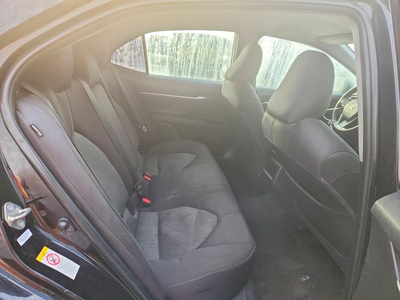 Фото 10 - TOYOTA CAMRY